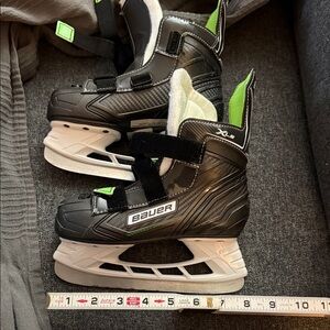 Bauer Kids Black and Lime Ice Skates. Velcro closure. Like New! Size Y13